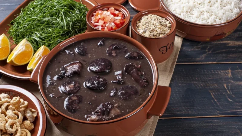 A melhor Receita de feijoada utilizando panela de Cerâmica