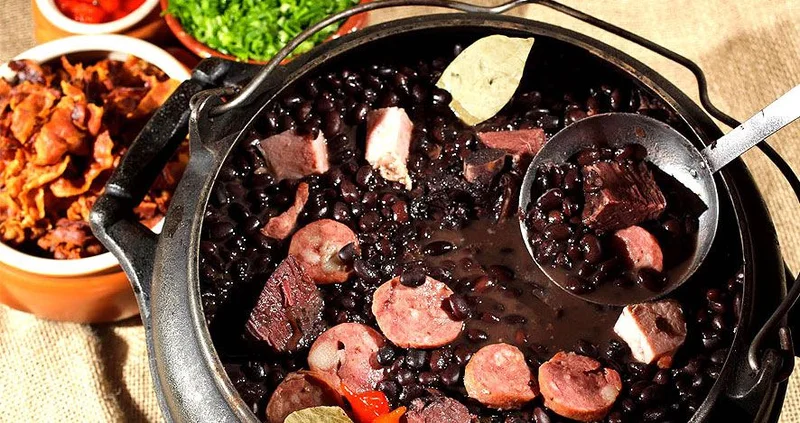 Feijoada na Panela de Ferro