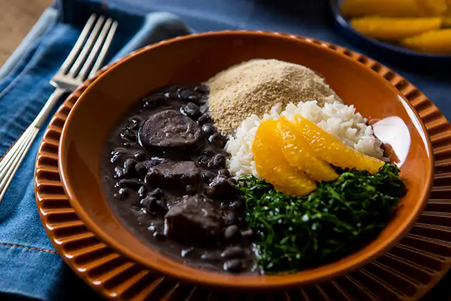Como Fazer Feijoada Tradicional na Panela de Cerâmica